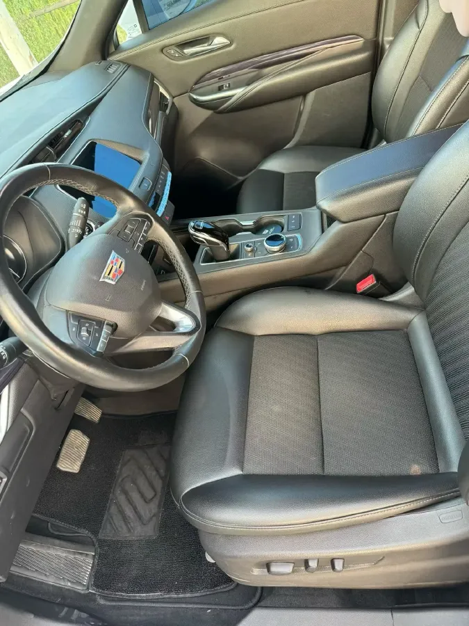 2021 Cadillac XT4 2.0T 237HP L4 9AT,autocango,china used car exporter,china ev exporter,chinese used car exporter,chinese used ev exporter