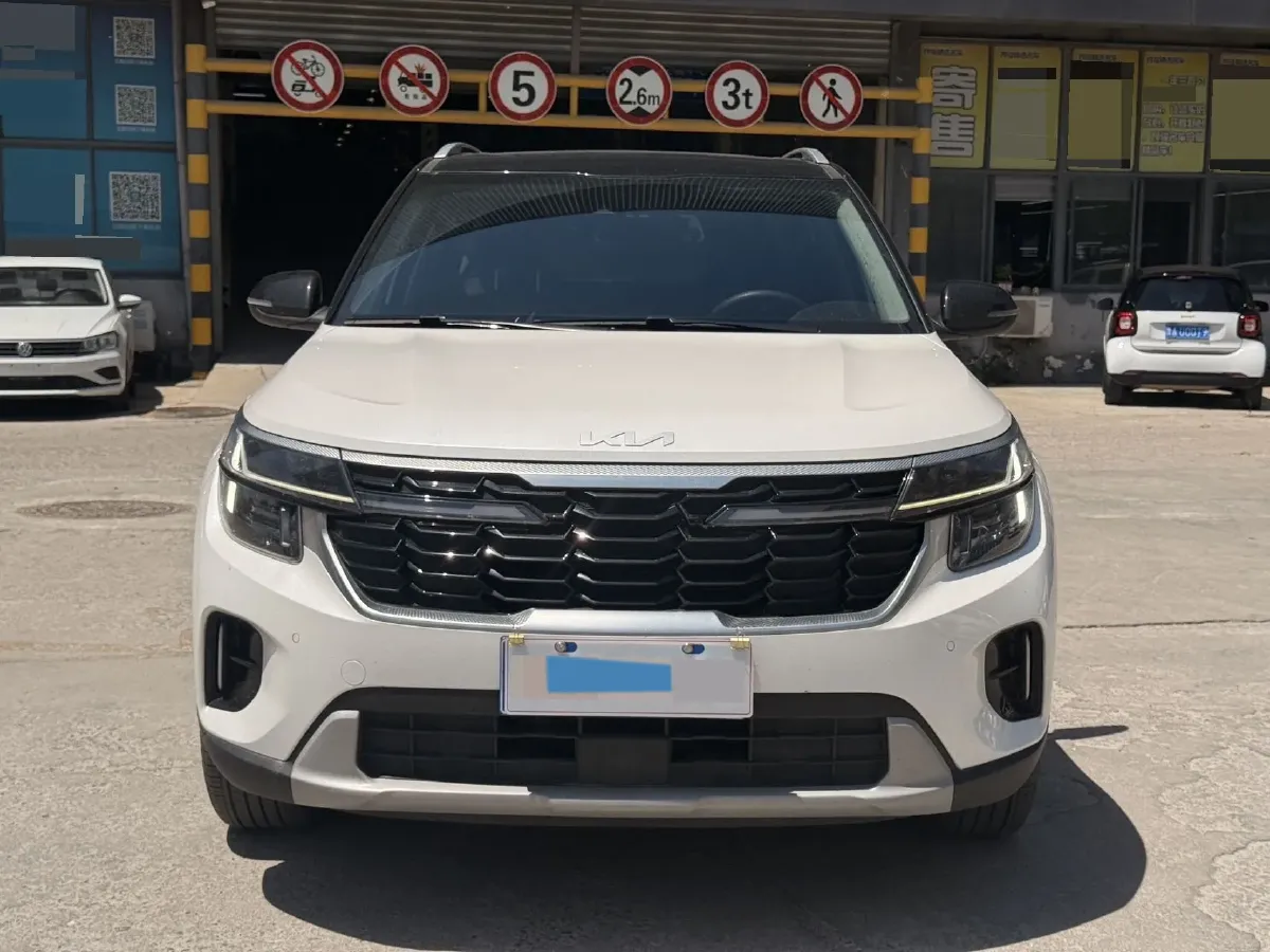2023 Kia Seltos 1.5L 115HP L4 CVT,autocango,china used car exporter,china ev exporter,chinese used car exporter,chinese used ev exporter