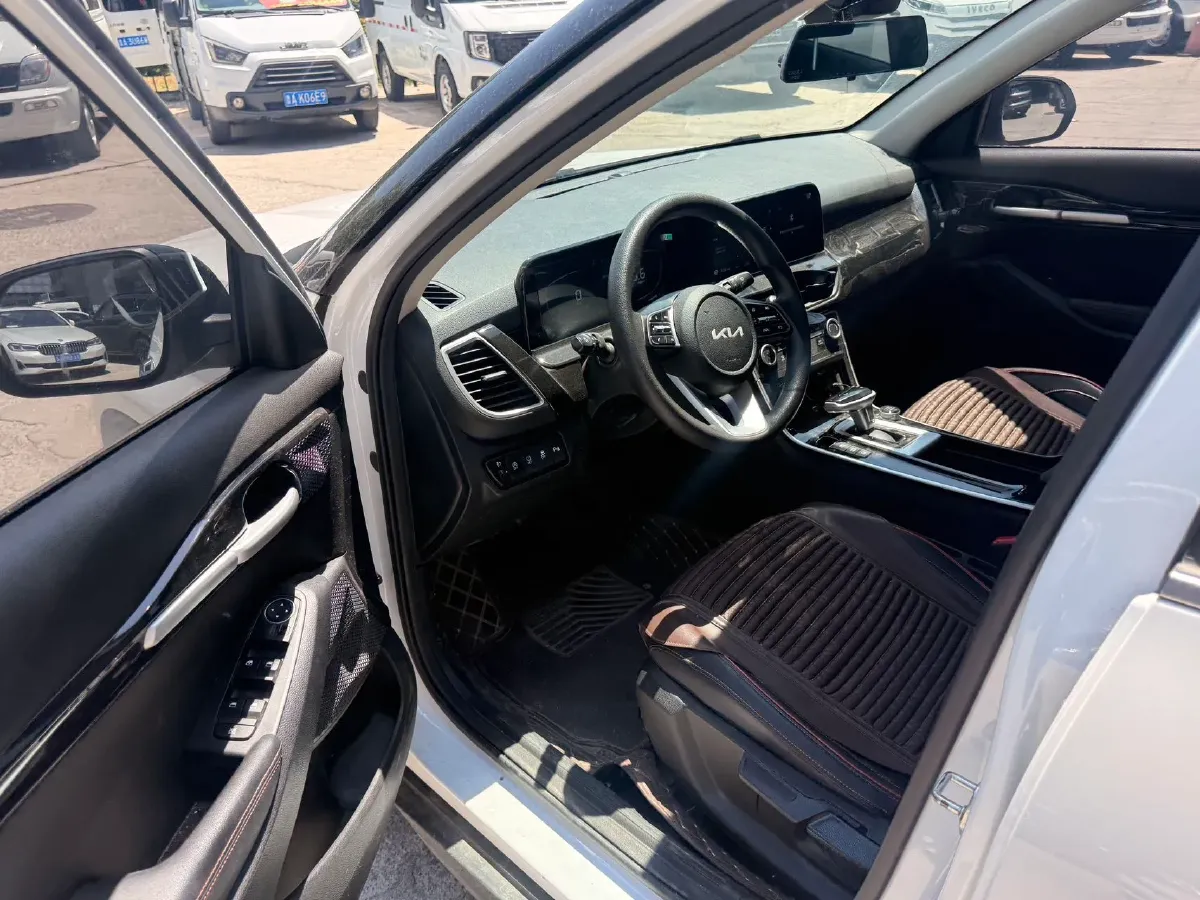2023 Kia Seltos 1.5L 115HP L4 CVT,autocango,china used car exporter,china ev exporter,chinese used car exporter,chinese used ev exporter