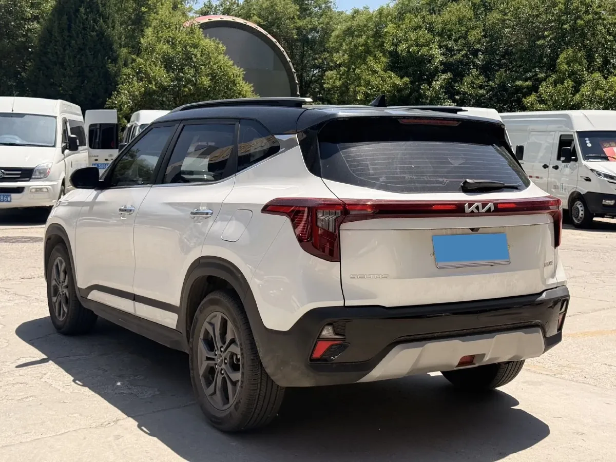 2023 Kia Seltos 1.5L 115HP L4 CVT,autocango,china used car exporter,china ev exporter,chinese used car exporter,chinese used ev exporter