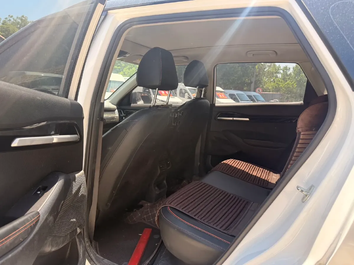2023 Kia Seltos 1.5L 115HP L4 CVT,autocango,china used car exporter,china ev exporter,chinese used car exporter,chinese used ev exporter