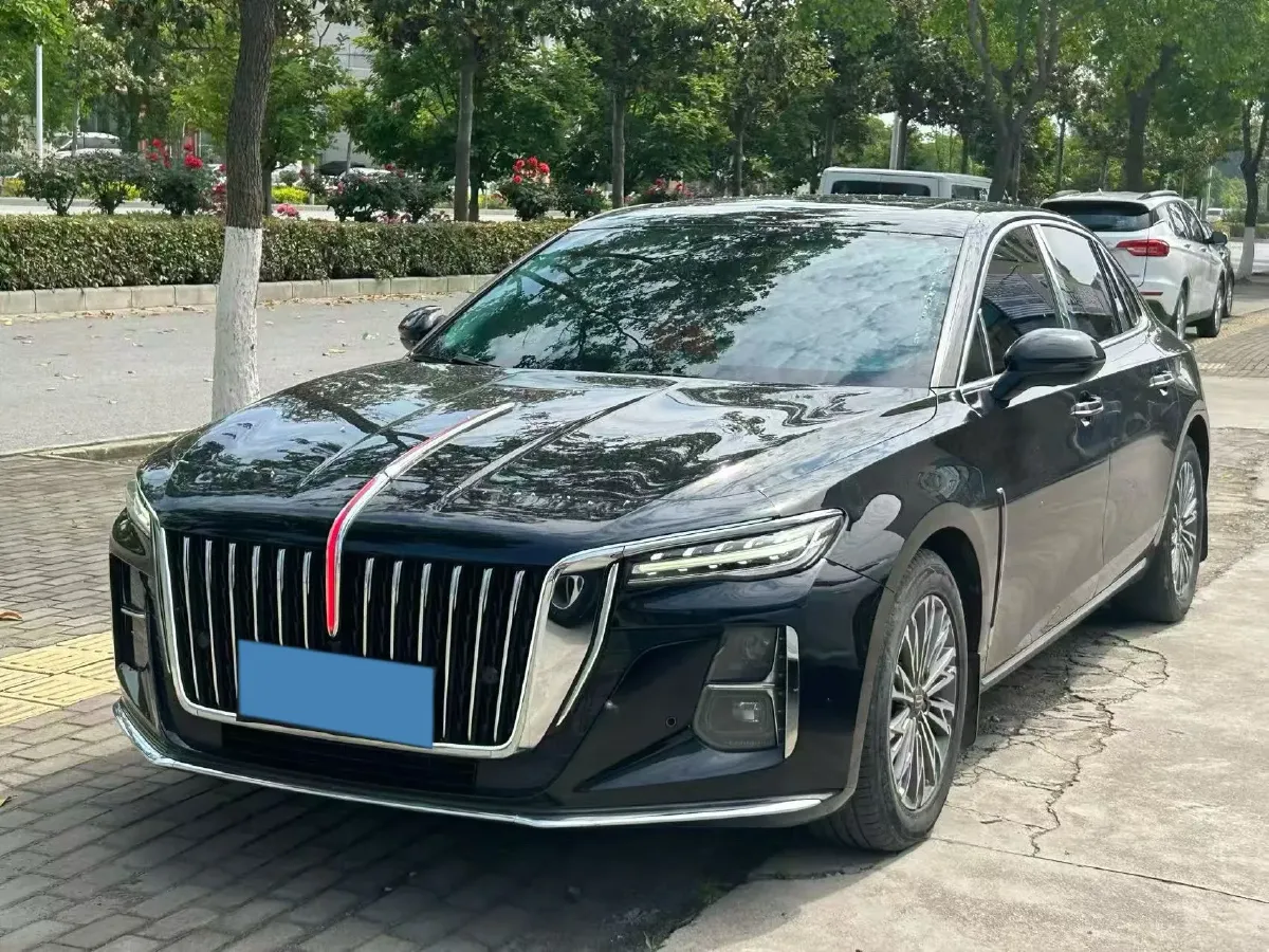2023 HongQi H5 2.0T 224HP L4 8AT,autocango,china used car exporter,china ev exporter,chinese used car exporter,chinese used ev exporter