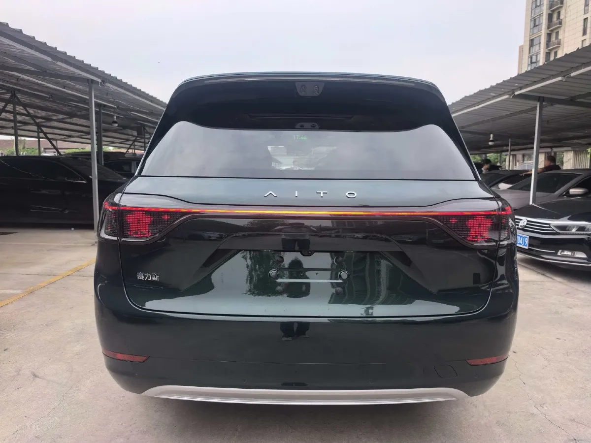 2025 AITO AITO M9 REEV 160HP REEV 52KWH,autocango,china used car exporter,china ev exporter,chinese used car exporter,chinese used ev exporter