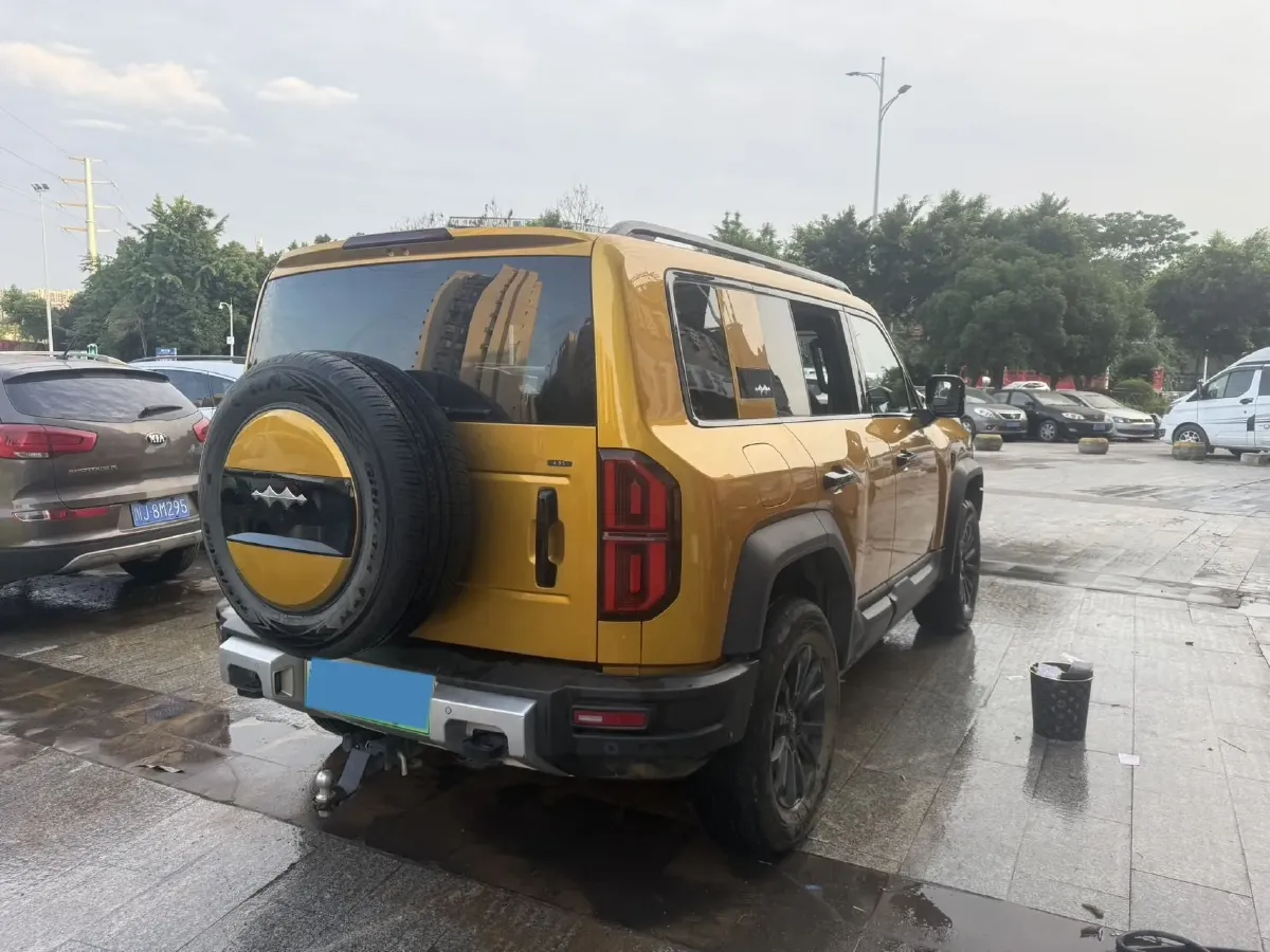 2023 FangChengBao Bao 5 1.5T 194HP L4 E-CVT PHEV 31.8KWH,autocango,china used car exporter,china ev exporter,chinese used car exporter,chinese used ev exporter