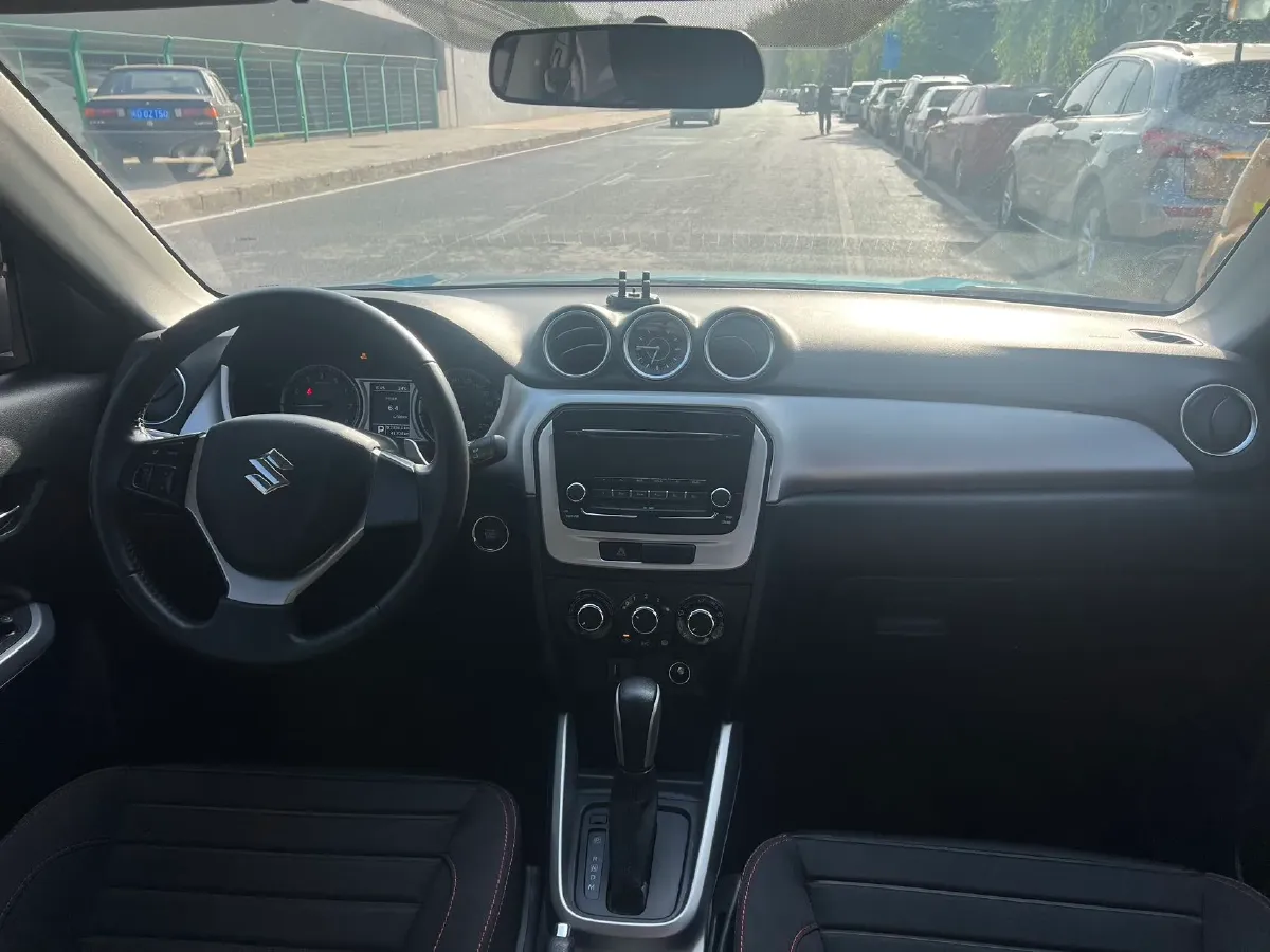 2018 Suzuki Vitara 1.4T 140HP L4 6AT,autocango,china used car exporter,china ev exporter,chinese used car exporter,chinese used ev exporter