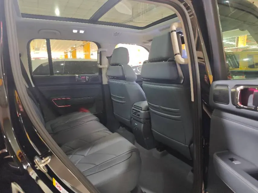 2023 FangChengBao Bao 5 1.5T 194HP L4 E-CVT PHEV 31.8KWH,autocango,china used car exporter,china ev exporter,chinese used car exporter,chinese used ev exporter