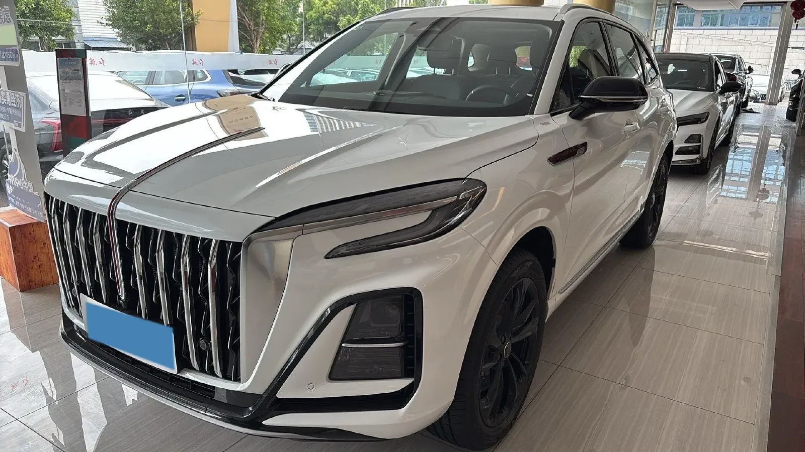 2024 HongQi HS3 1.5T 169HP L4 1DHT PHEV 18.4KWH,autocango,china used car exporter,china ev exporter,chinese used car exporter,chinese used ev exporter