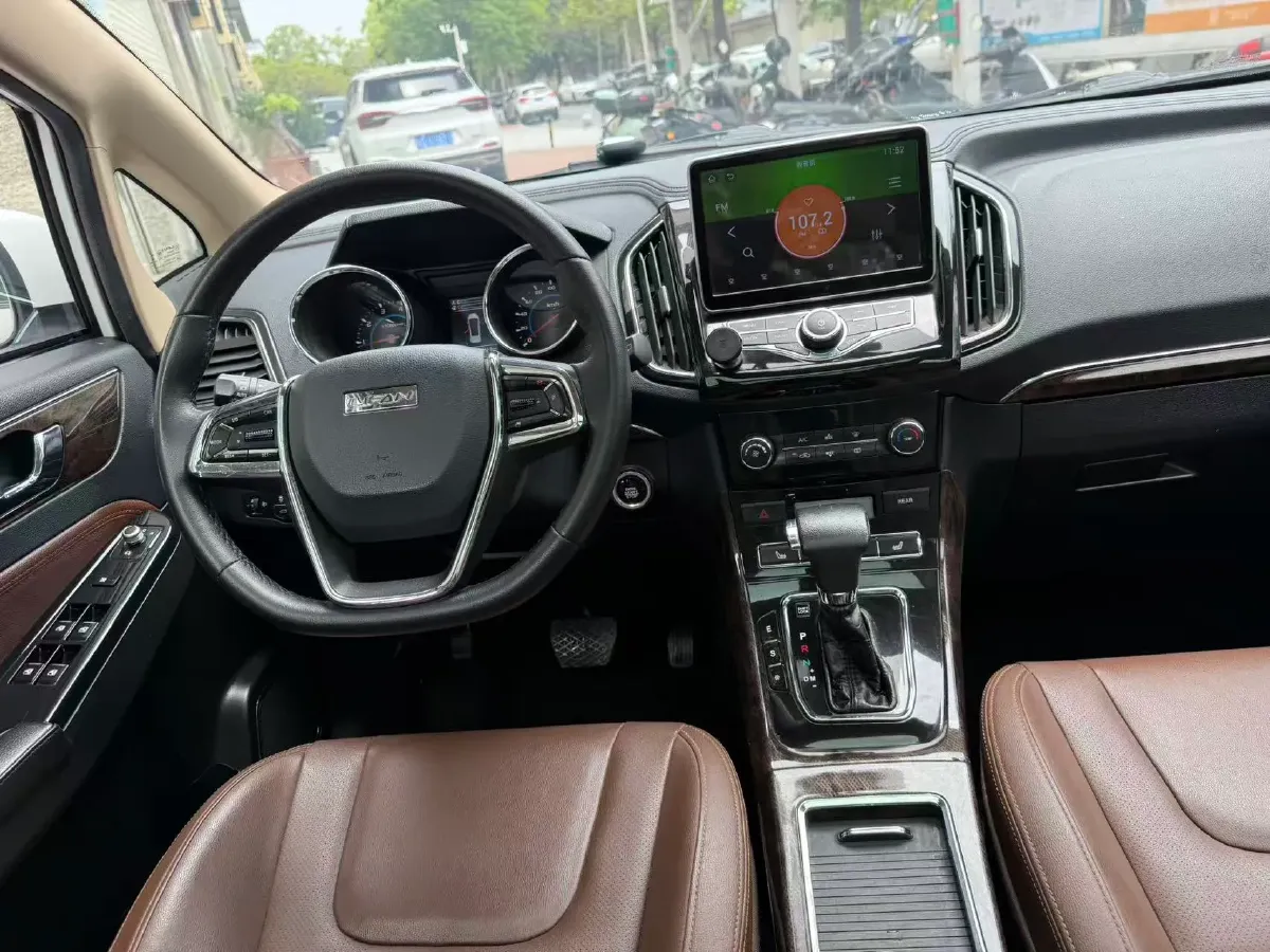 2017 LiFan XuanLang 2.0L 141HP L4 CVT,autocango,china used car exporter,china ev exporter,chinese used car exporter,chinese used ev exporter