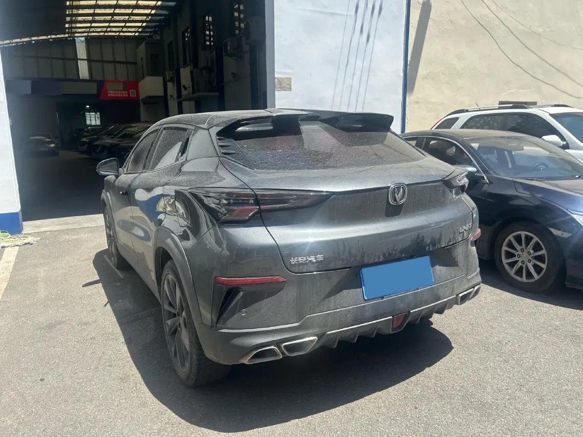 2020 ChangAn UNI-T 1.5T 180HP L4 7DCT,autocango,china used car exporter,china ev exporter,chinese used car exporter,chinese used ev exporter
