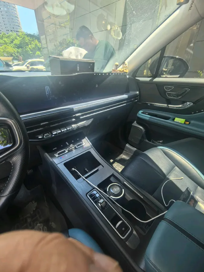 2024 Lincoln Corsair 1.5T 193HP L4 E-CVT Hybrid,autocango,china used car exporter,china ev exporter,chinese used car exporter,chinese used ev exporter