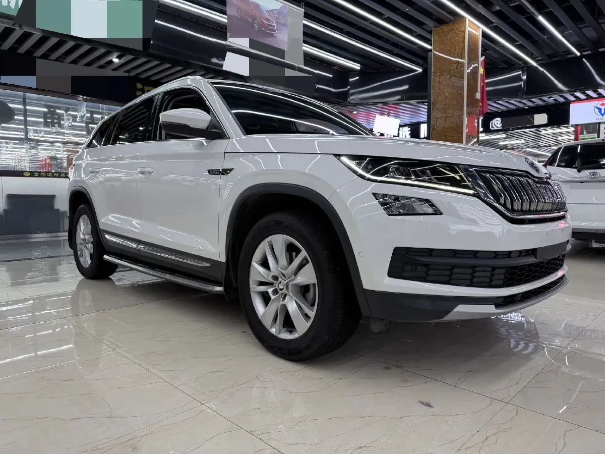2019 Chevrolet Equinox 2.0T 260HP L4 9AT,autocango,china used car exporter,china ev exporter,chinese used car exporter,chinese used ev exporter