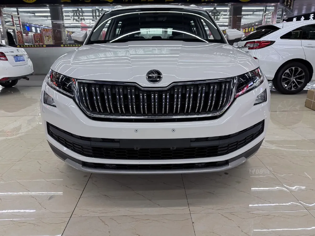 2019 Chevrolet Equinox 2.0T 260HP L4 9AT,autocango,china used car exporter,china ev exporter,chinese used car exporter,chinese used ev exporter