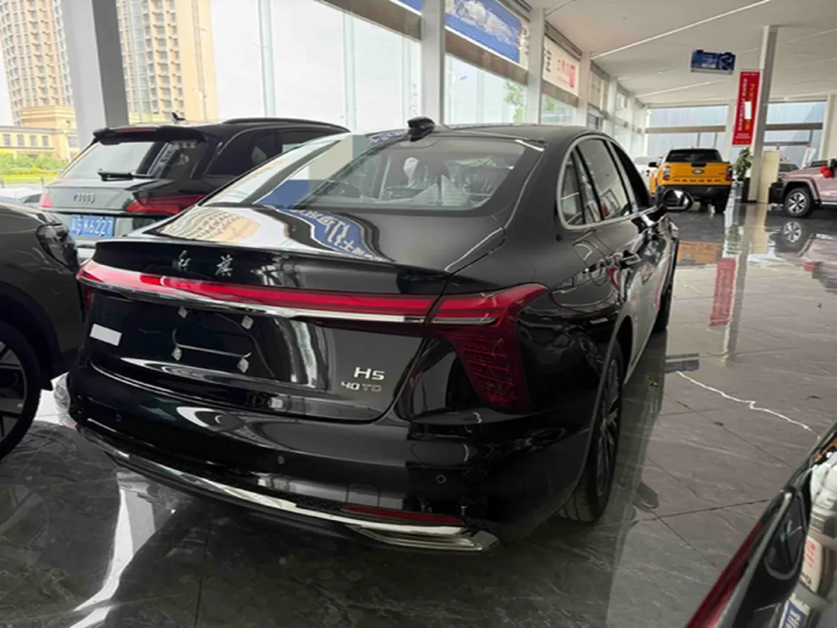2025 HongQi H5 1.5T 169HP L4 1DHT Hybrid,autocango,china used car exporter,china ev exporter,chinese used car exporter,chinese used ev exporter