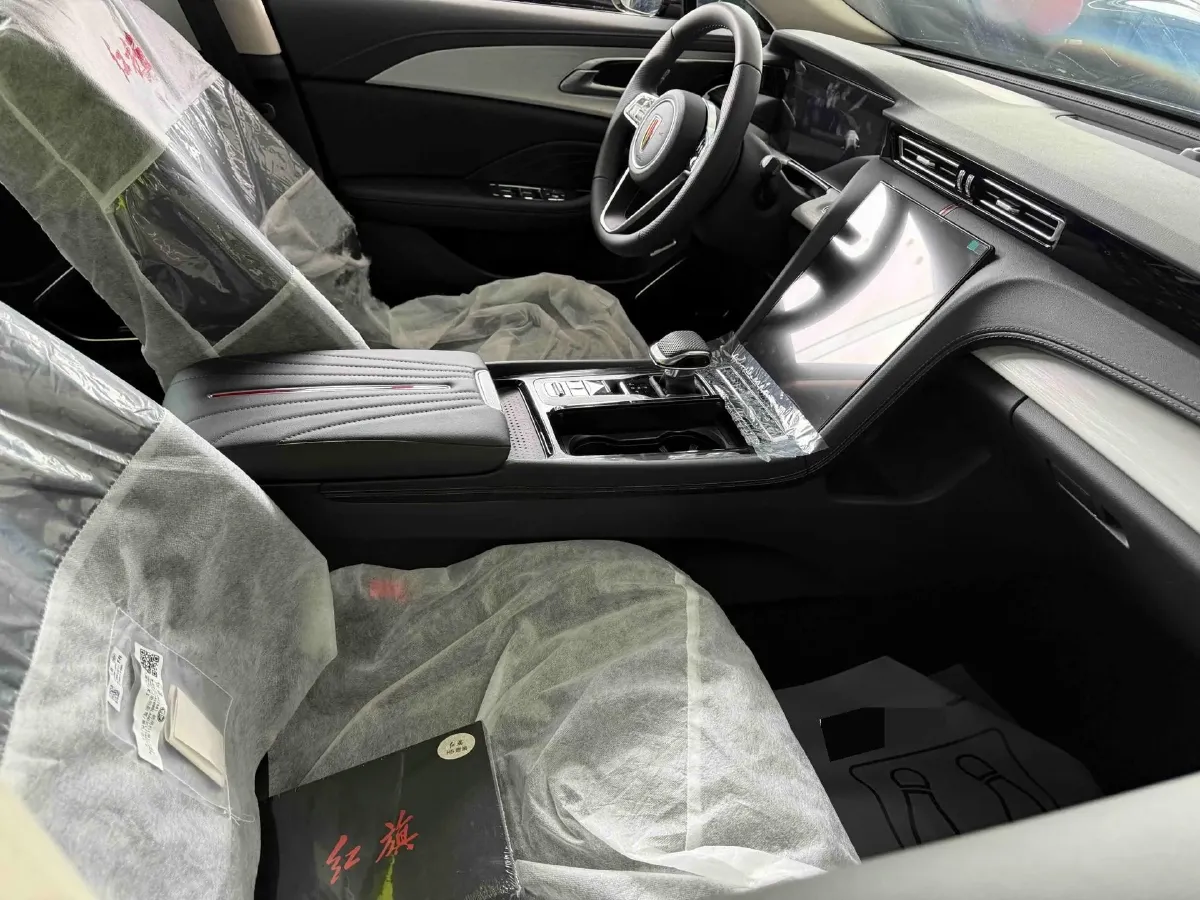 2025 HongQi H5 1.5T 169HP L4 1DHT Hybrid,autocango,china used car exporter,china ev exporter,chinese used car exporter,chinese used ev exporter