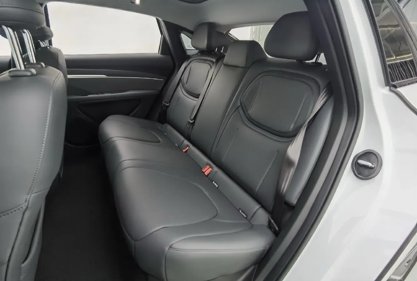 2024 Xpeng MONA M03 BEV 62.2KWH,autocango,china used car exporter,china ev exporter,chinese used car exporter,chinese used ev exporter