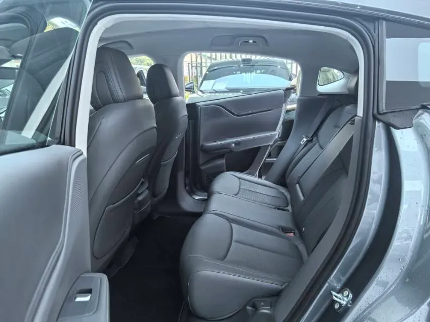 2025 Xpeng G6 BEV 68.5KWH,autocango,china used car exporter,china ev exporter,chinese used car exporter,chinese used ev exporter