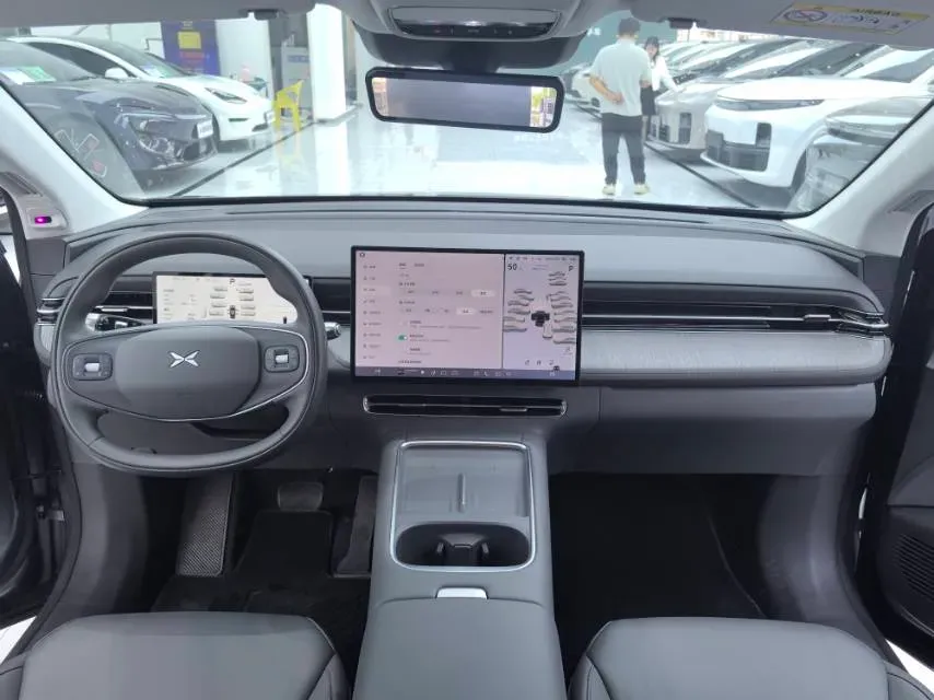 2025 Xpeng G6 BEV 68.5KWH,autocango,china used car exporter,china ev exporter,chinese used car exporter,chinese used ev exporter