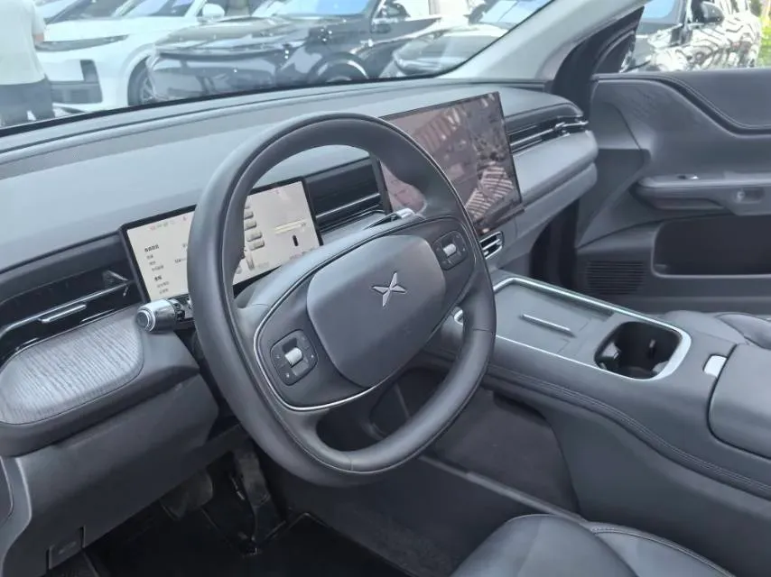 2025 Xpeng G6 BEV 68.5KWH,autocango,china used car exporter,china ev exporter,chinese used car exporter,chinese used ev exporter
