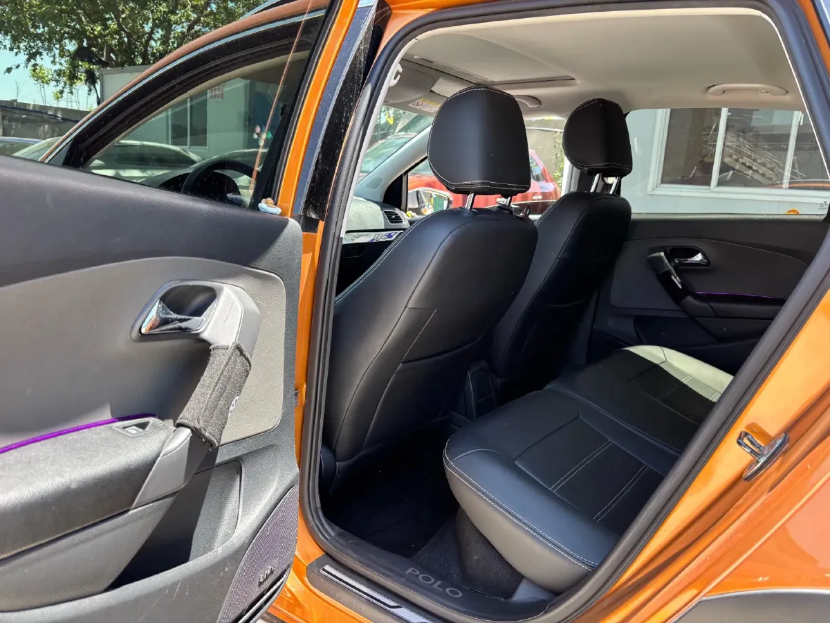 2018 Landwind XiaoYao 1.5T 163HP L4 CVT,autocango,china used car exporter,china ev exporter,chinese used car exporter,chinese used ev exporter