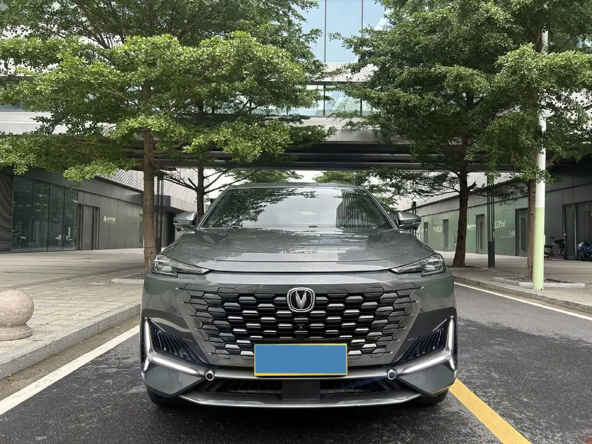 2021 ChangAn UNI-K 2.0T 233HP L4 8AT,autocango,china used car exporter,china ev exporter,chinese used car exporter,chinese used ev exporter