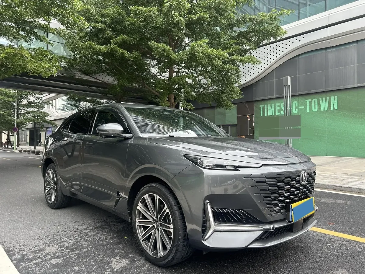 2021 ChangAn UNI-K 2.0T 233HP L4 8AT,autocango,china used car exporter,china ev exporter,chinese used car exporter,chinese used ev exporter