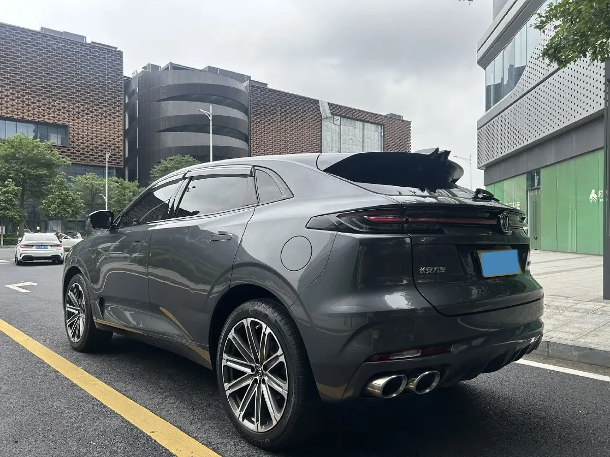 2021 ChangAn UNI-K 2.0T 233HP L4 8AT,autocango,china used car exporter,china ev exporter,chinese used car exporter,chinese used ev exporter