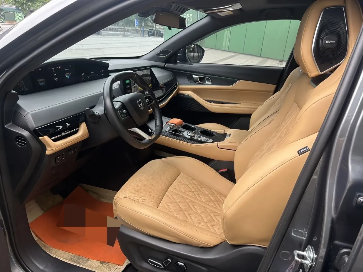 2021 ChangAn UNI-K 2.0T 233HP L4 8AT,autocango,china used car exporter,china ev exporter,chinese used car exporter,chinese used ev exporter