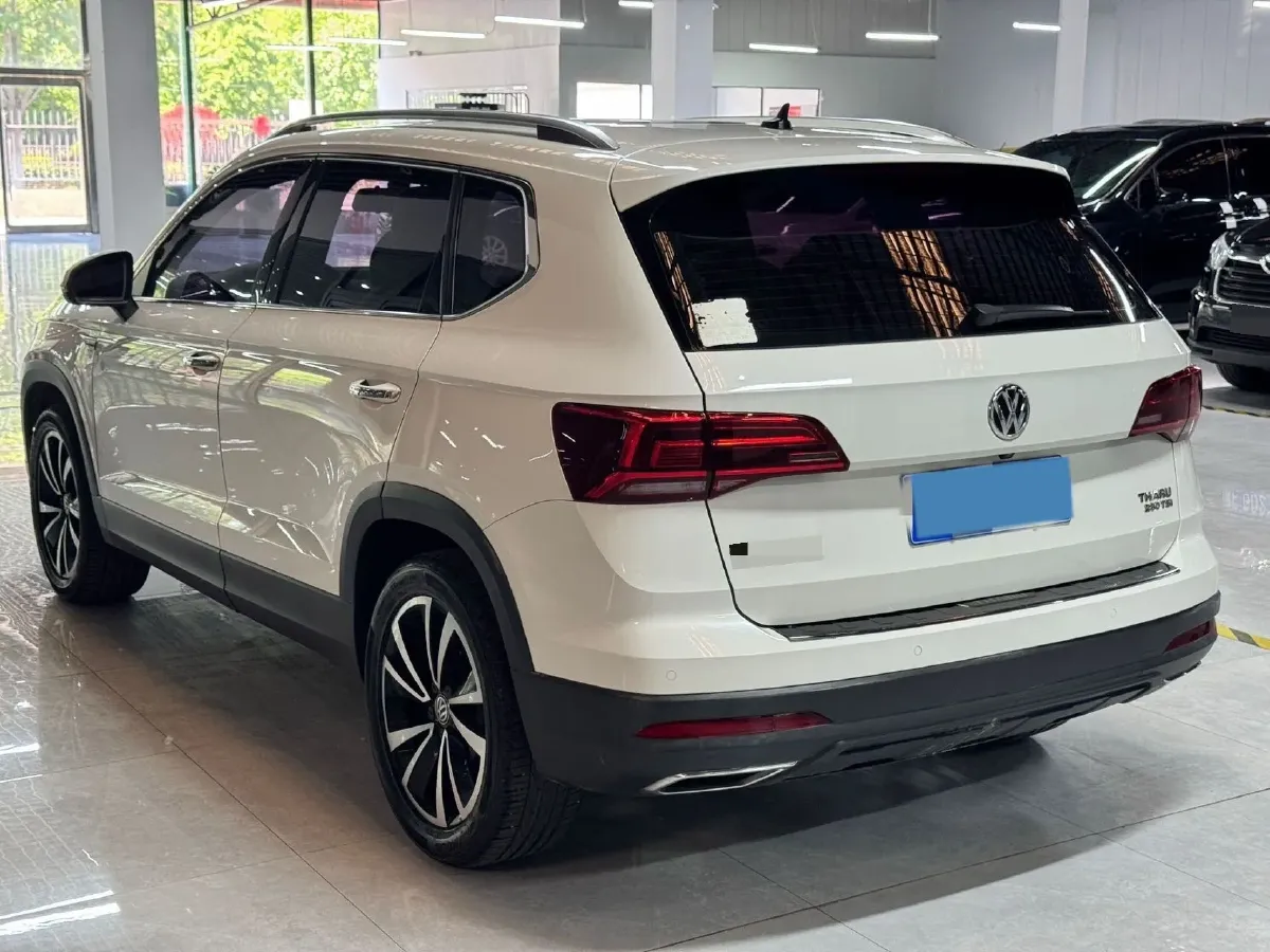 2019 MINI MINI 1.5T 102HP L3 7DCT,autocango,china used car exporter,china ev exporter,chinese used car exporter,chinese used ev exporter