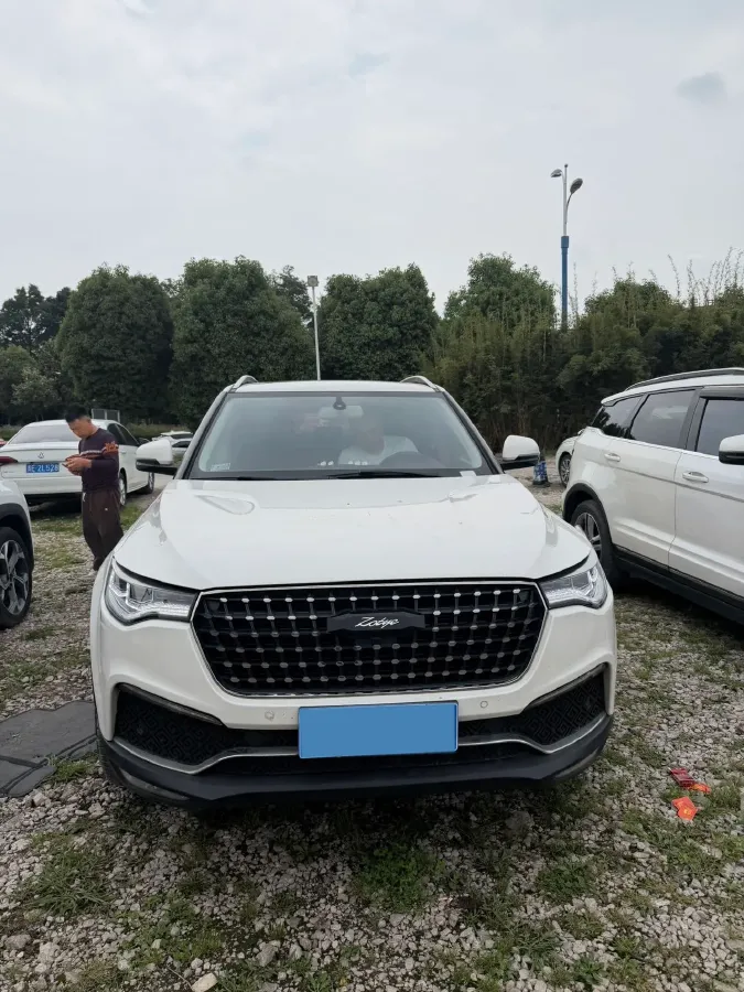 2017 Zotye T700 1.8T 177HP L4 6DCT,autocango,china used car exporter,china ev exporter,chinese used car exporter,chinese used ev exporter