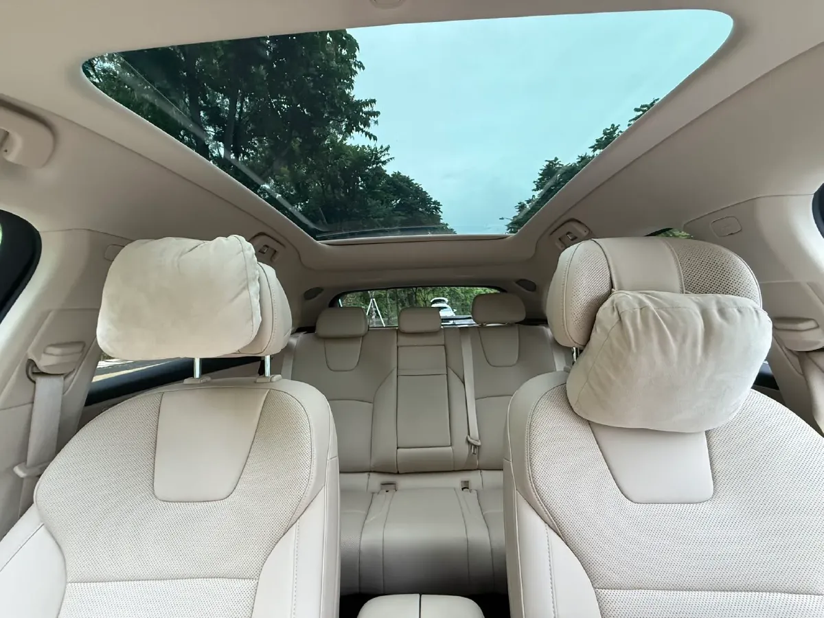 2025 AITO AITO M5 1.5T 152HP L4 REEV 42KWH,autocango,china used car exporter,china ev exporter,chinese used car exporter,chinese used ev exporter