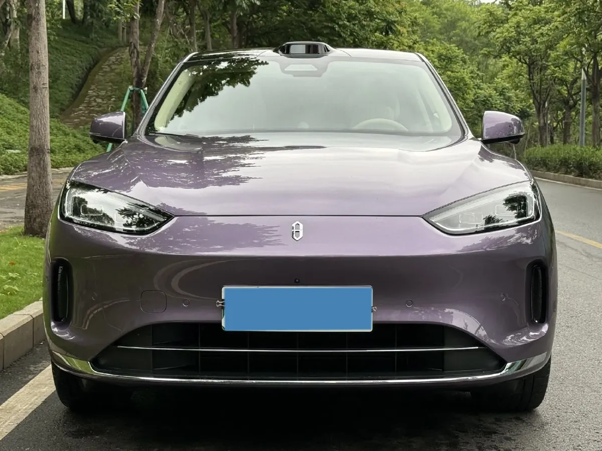 2025 AITO AITO M5 1.5T 152HP L4 REEV 42KWH,autocango,china used car exporter,china ev exporter,chinese used car exporter,chinese used ev exporter