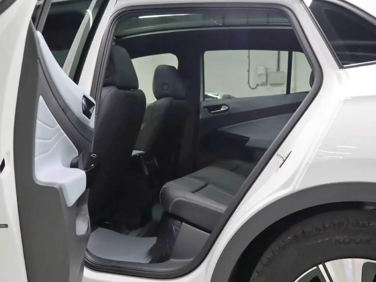 2025 Volkswagen ID.4 X BEV 52.8KWH,autocango,china used car exporter,china ev exporter,chinese used car exporter,chinese used ev exporter