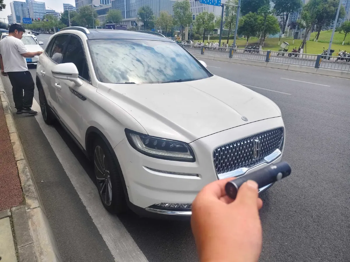 2021 Lincoln Nautilus 2.7T 322HP V6 8AT,autocango,china used car exporter,china ev exporter,chinese used car exporter,chinese used ev exporter