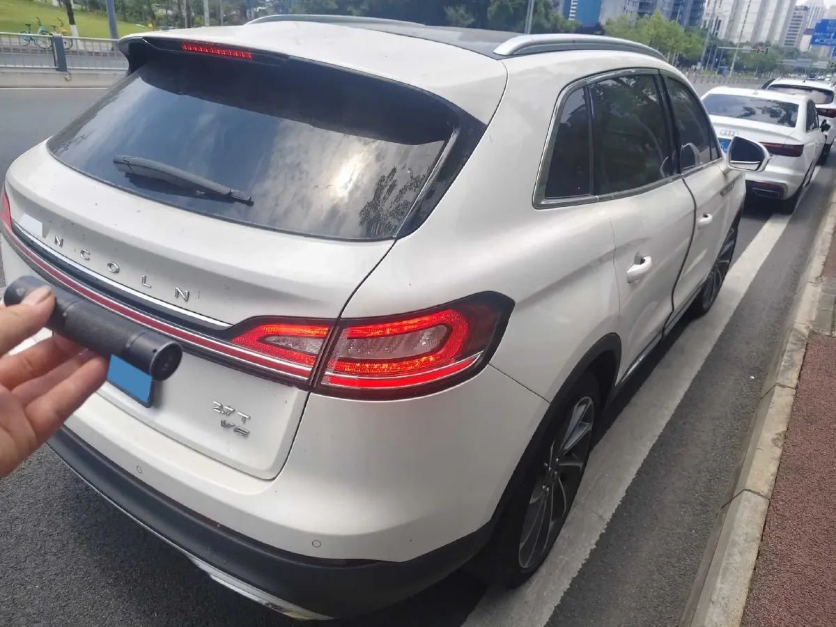 2021 Lincoln Nautilus 2.7T 322HP V6 8AT,autocango,china used car exporter,china ev exporter,chinese used car exporter,chinese used ev exporter