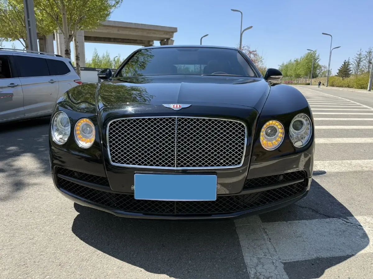 2017 Bentley Flying Spur 4.0T 507HP V8 8AT,autocango,china used car exporter,china ev exporter,chinese used car exporter,chinese used ev exporter