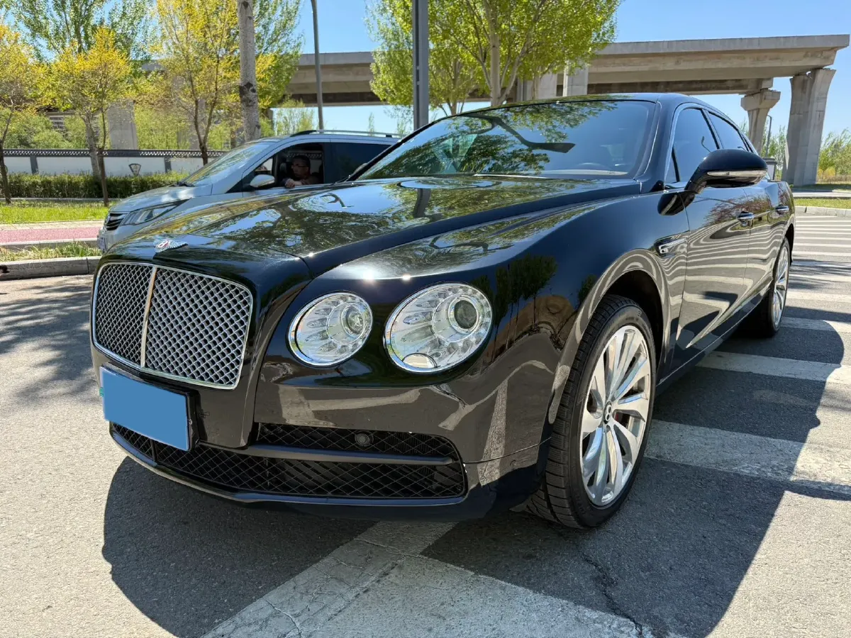 2017 Bentley Flying Spur 4.0T 507HP V8 8AT,autocango,china used car exporter,china ev exporter,chinese used car exporter,chinese used ev exporter