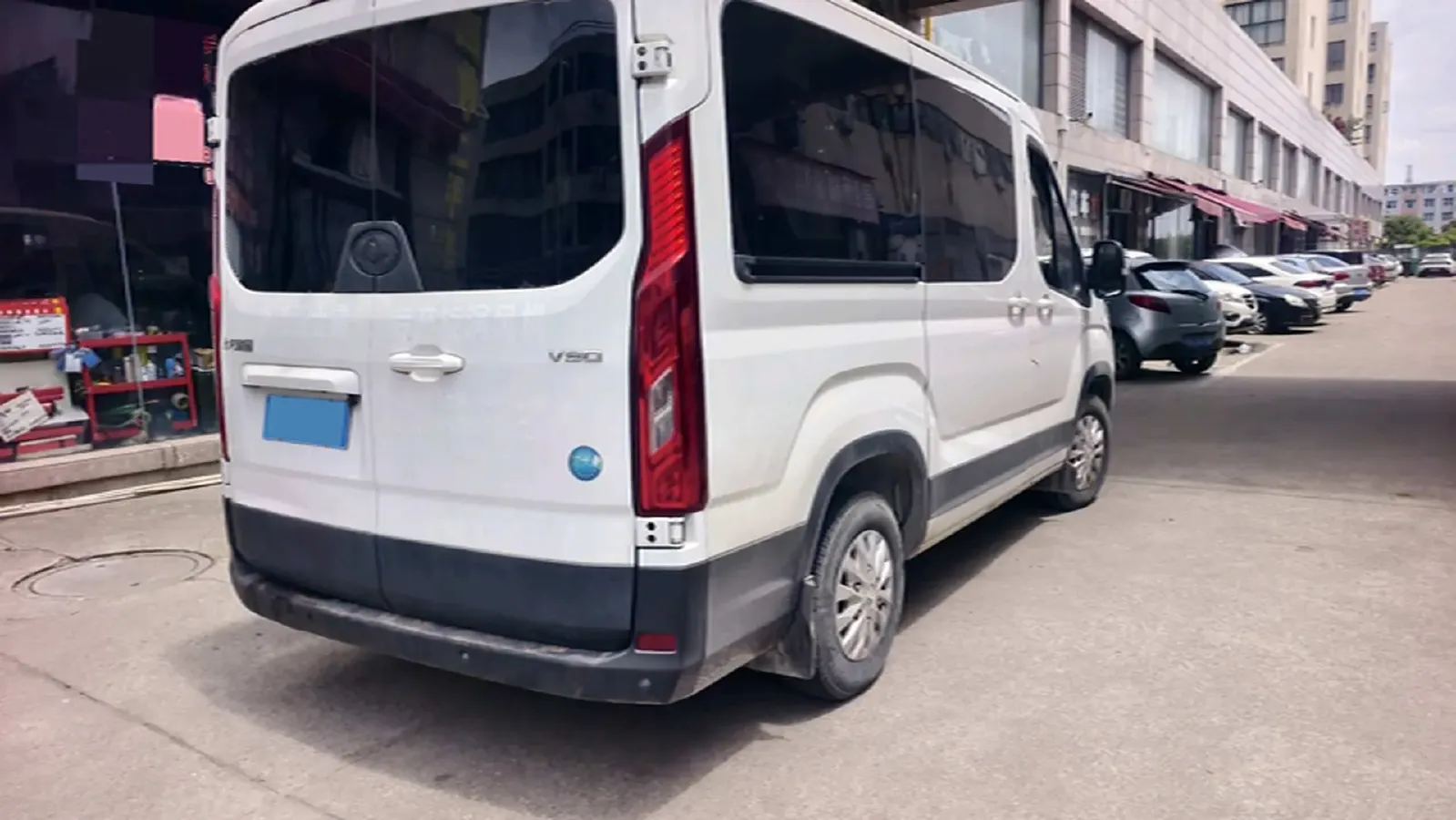 2022 JMC YuHu 9 2.0T 220HP L4 6MT,autocango,china used car exporter,china ev exporter,chinese used car exporter,chinese used ev exporter