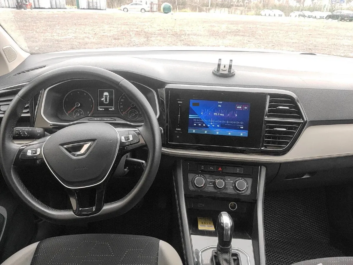 2022 Jetta VS7 1.4T 150HP L4 6AT,autocango,china used car exporter,china ev exporter,chinese used car exporter,chinese used ev exporter