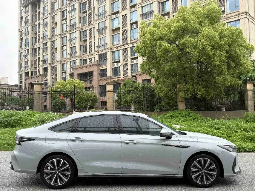 2023 Chery Arrizo 8 2.0T 254HP L4 7DCT,autocango,china used car exporter,china ev exporter,chinese used car exporter,chinese used ev exporter