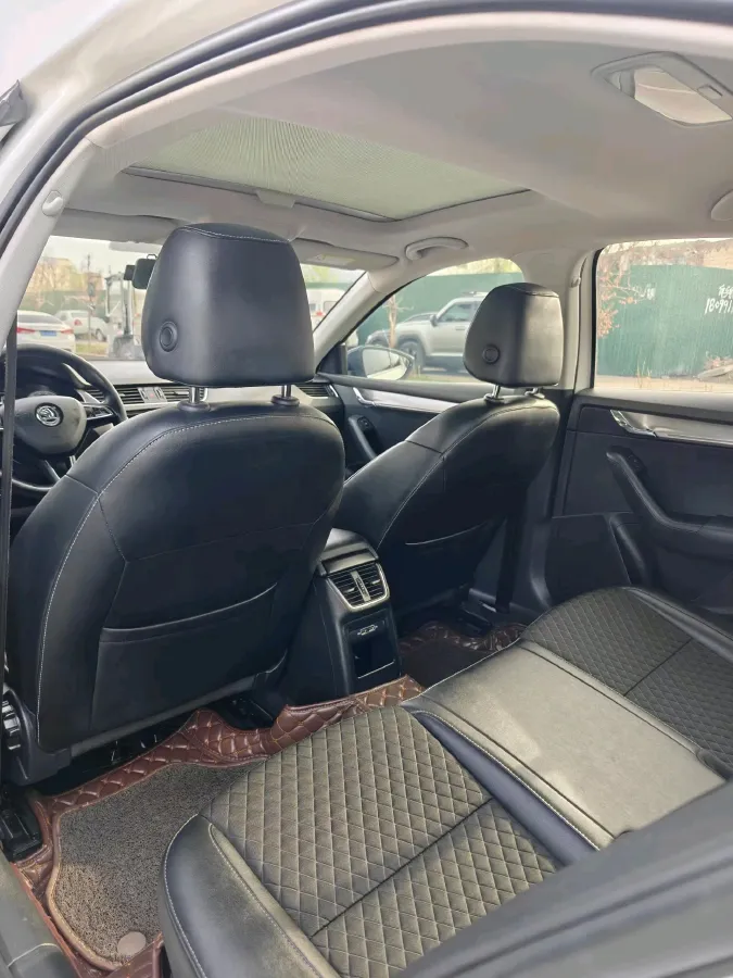2018 Skoda Octavia 1.4T 150HP L4 7DCT,autocango,china used car exporter,china ev exporter,chinese used car exporter,chinese used ev exporter