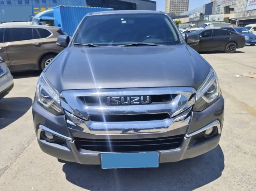 2022 Isuzu LingTuo 2.0T 220HP L4 8AT,autocango,china used car exporter,china ev exporter,chinese used car exporter,chinese used ev exporter