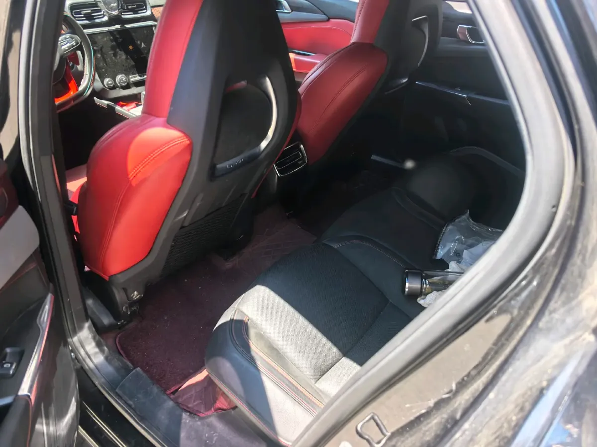 2018 Toyota C-HR 2.0L 171HP L4 CVT,autocango,china used car exporter,china ev exporter,chinese used car exporter,chinese used ev exporter
