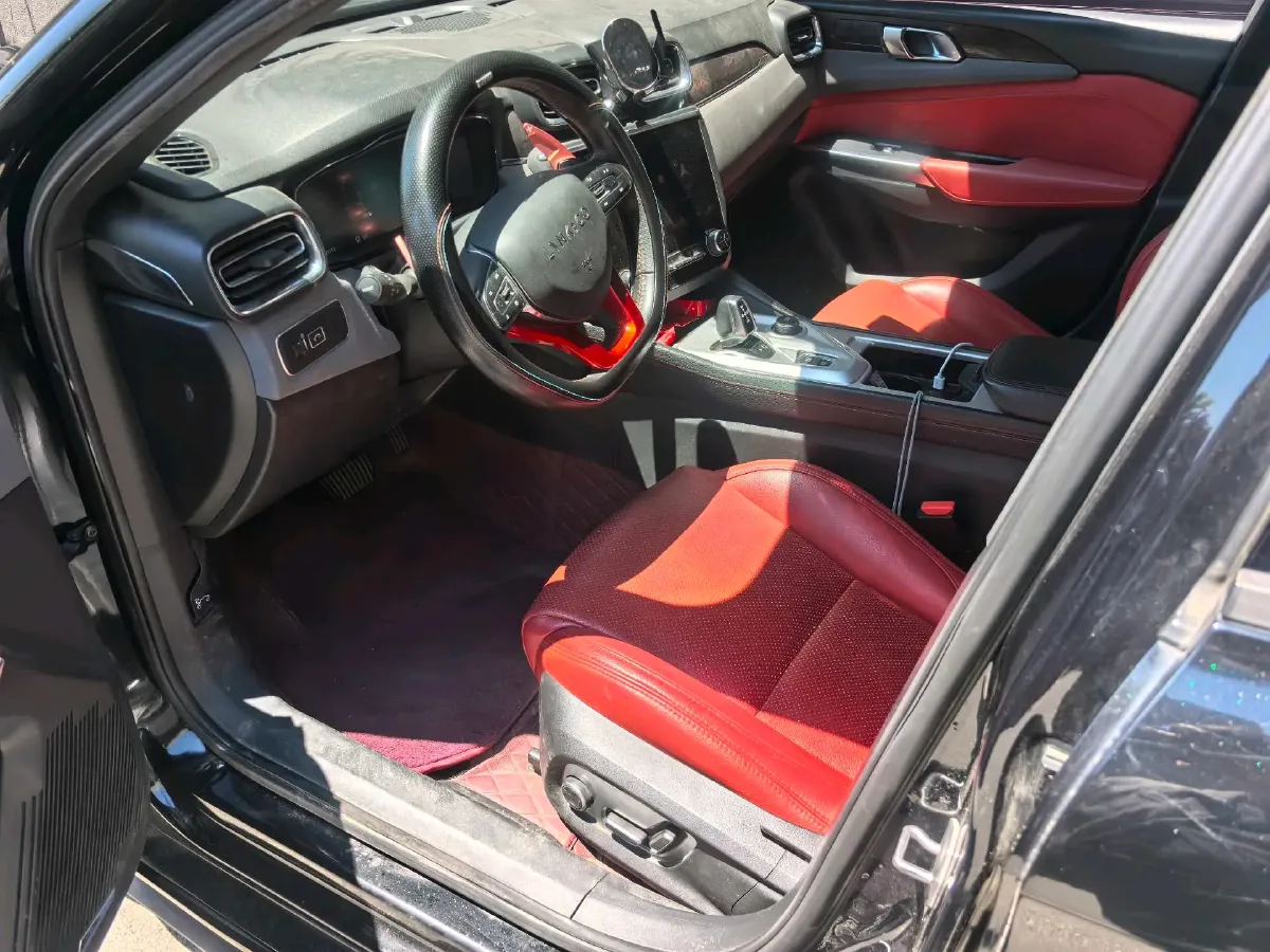 2018 Toyota C-HR 2.0L 171HP L4 CVT,autocango,china used car exporter,china ev exporter,chinese used car exporter,chinese used ev exporter