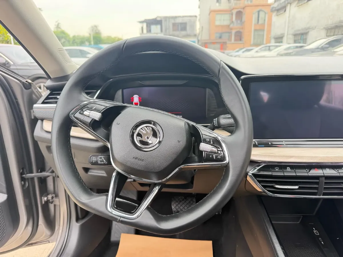 2021 Skoda Octavia 1.4T 150HP L4 7DCT,autocango,china used car exporter,china ev exporter,chinese used car exporter,chinese used ev exporter