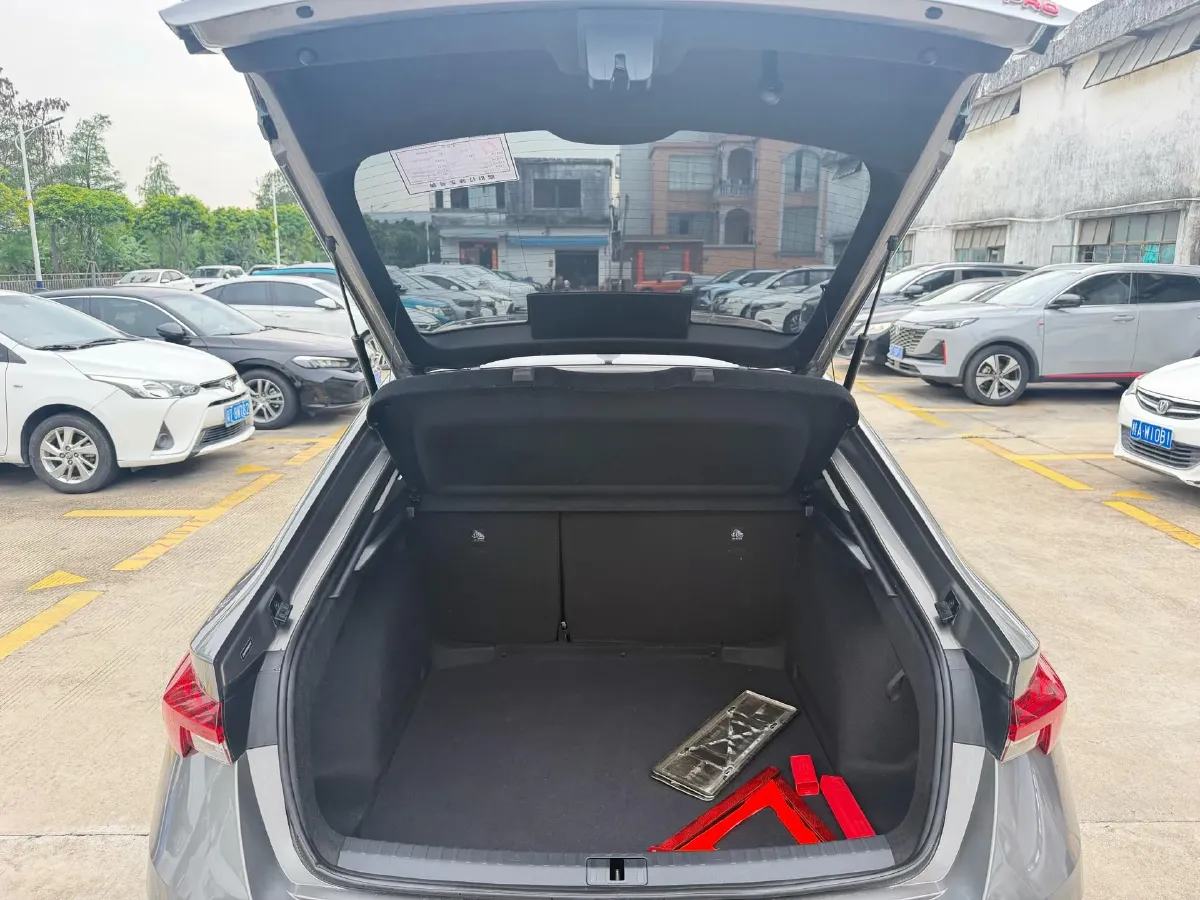 2021 Skoda Octavia 1.4T 150HP L4 7DCT,autocango,china used car exporter,china ev exporter,chinese used car exporter,chinese used ev exporter