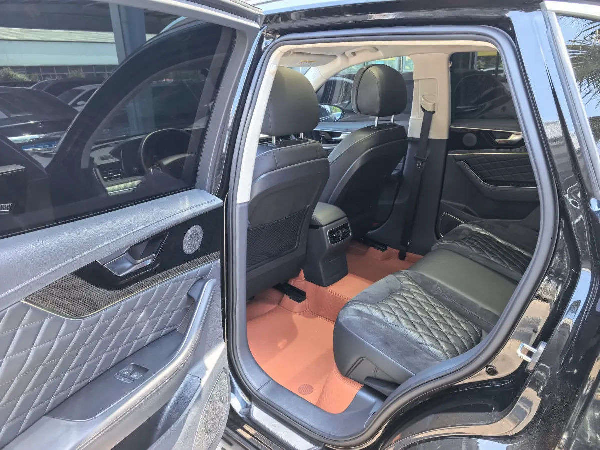 2019 HongQi HS5 2.0T 224HP L4 6AT,autocango,china used car exporter,china ev exporter,chinese used car exporter,chinese used ev exporter