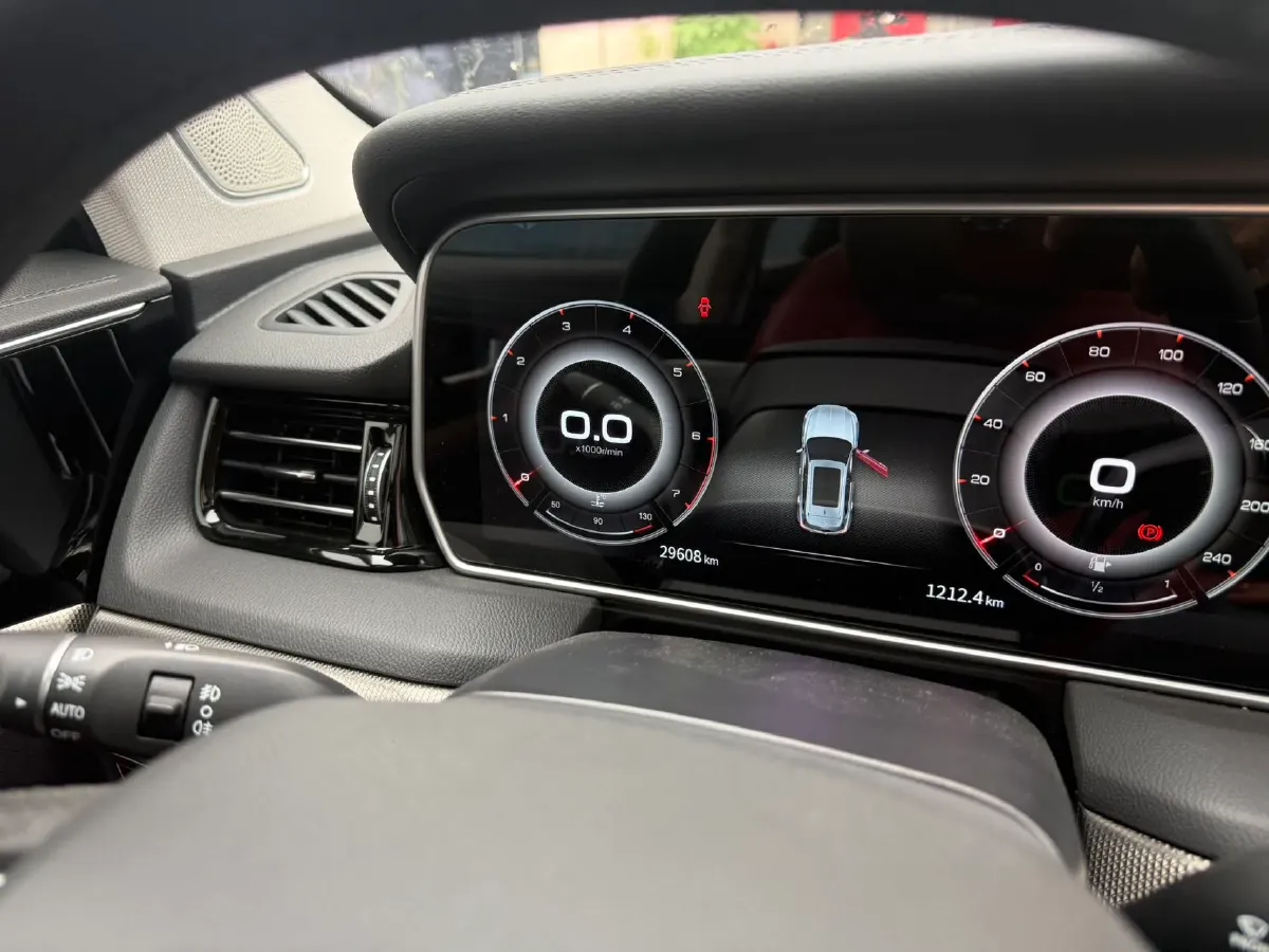 2022 HongQi HS5 2.0T 224HP L4 6AT,autocango,china used car exporter,china ev exporter,chinese used car exporter,chinese used ev exporter