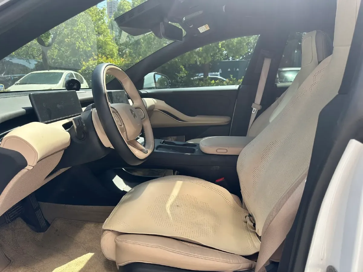 2022 JunTian HeiWuShi Youth 2.0T 203HP L4 6AT,autocango,china used car exporter,china ev exporter,chinese used car exporter,chinese used ev exporter