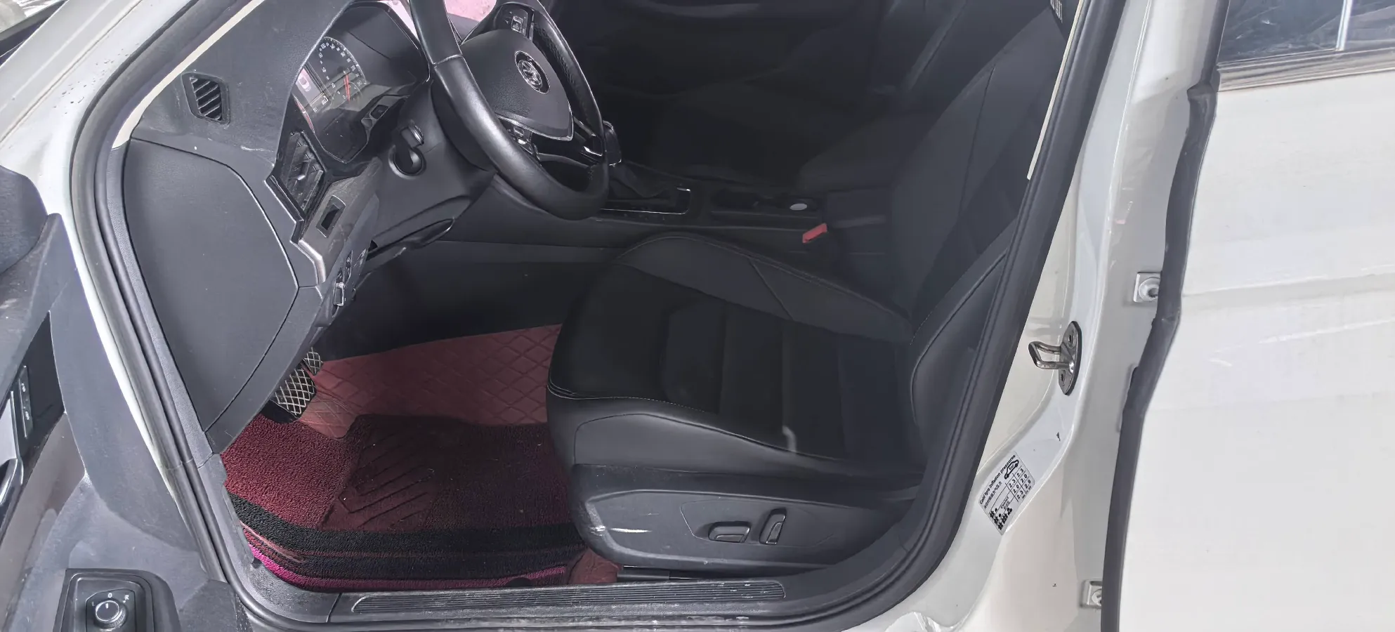 2019 Roewe RX5 MAX 2.0T 231HP L4 6DCT,autocango,china used car exporter,china ev exporter,chinese used car exporter,chinese used ev exporter