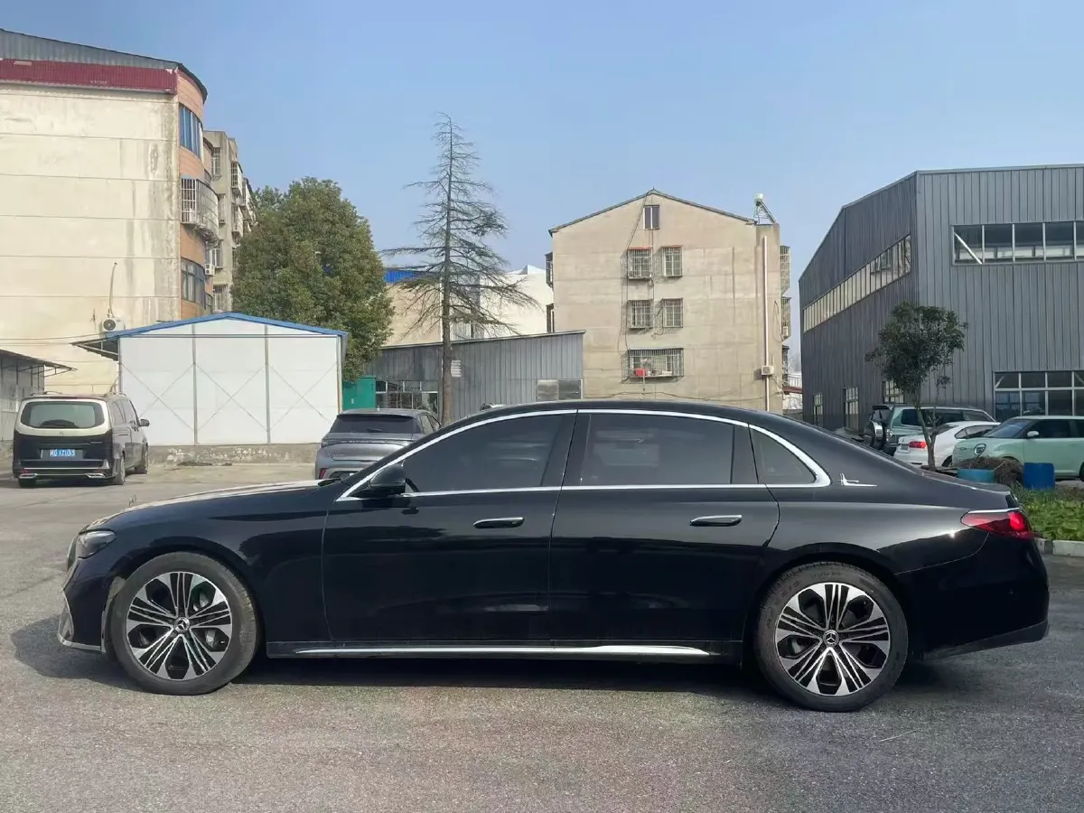 2025 Mercedes-Benz E Class 2.0T 258HP L4 9AT,autocango,china used car exporter,china ev exporter,chinese used car exporter,chinese used ev exporter